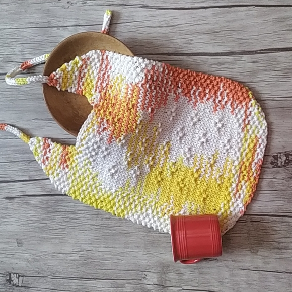 Hand Knit Baby Bib - Picture 1 of 5